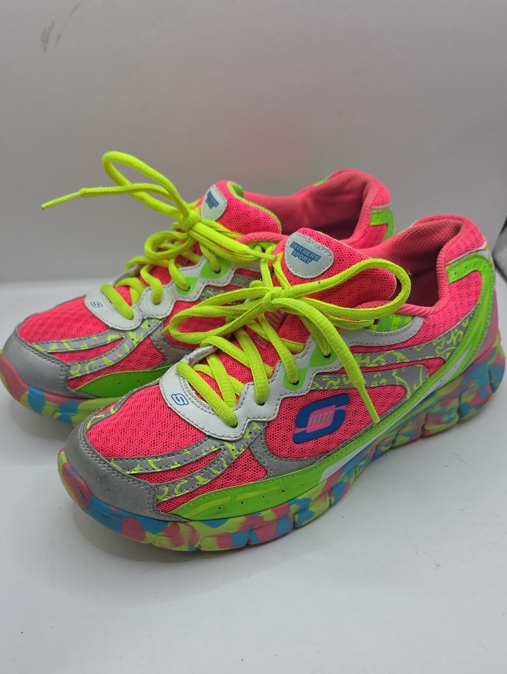 Skechers activewear women’s lace up shoes sneakers size 8